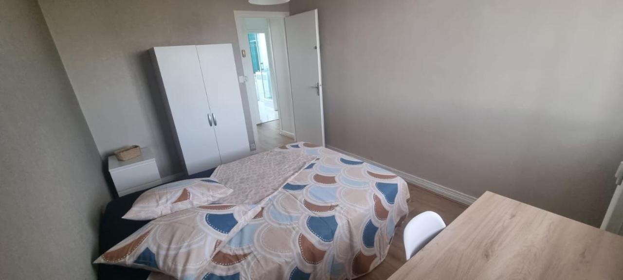 Apartament Chez Toni Troyes Zewnętrze zdjęcie